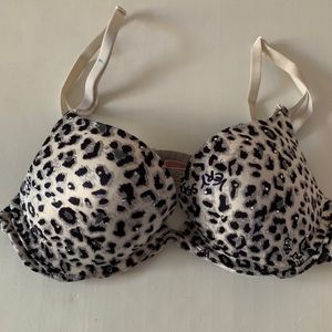 Victoria's Secret Intimates & Sleepwear - VIctorias Secret very sexy push up bra Victoria's Secret Intimates & Sleepwear - VIctorias Secret very sexy push up bra